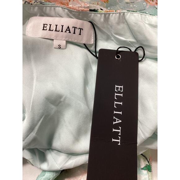 Elliatt 'Esteem' Green One Shoulder Puff Sleeve Dress Size S - NWT - Picture 4 of 4